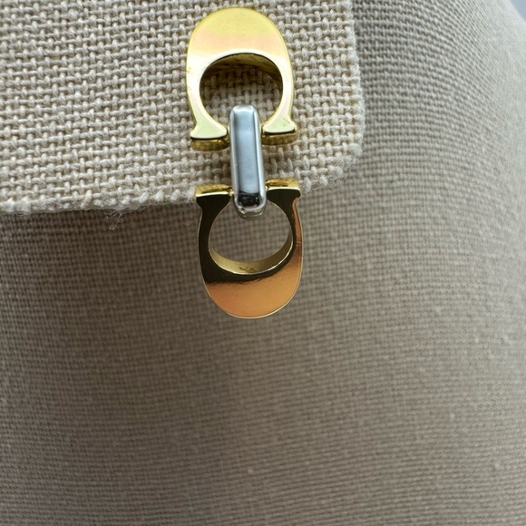 4015-HSOH Coach Dangle Signature Earrings Dangle Two Tone Gold tone & Silver NWT - Picture 10 of 10